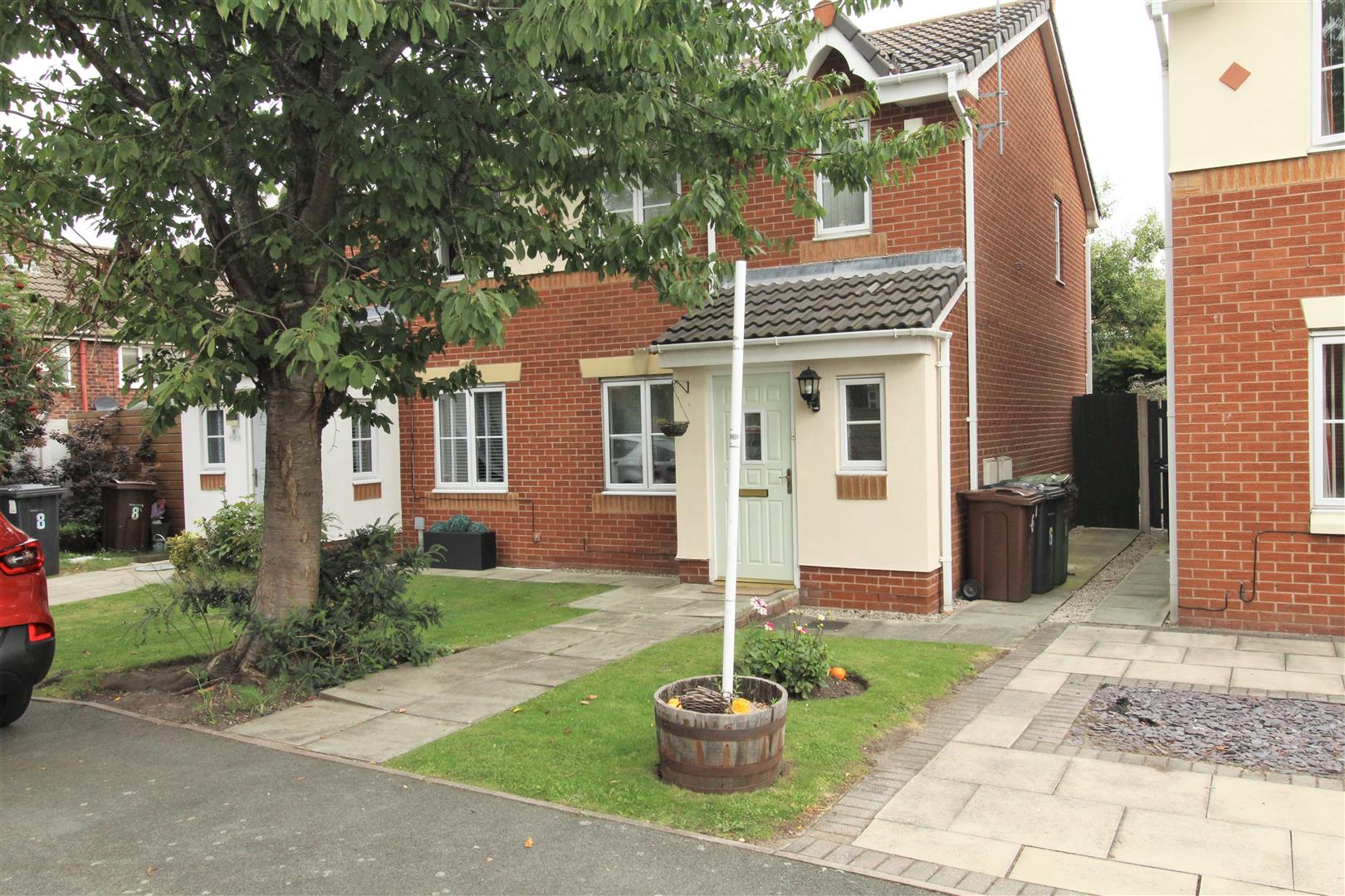 Available Properties Estate Agents, Aintree, Liverpool Grosvenor